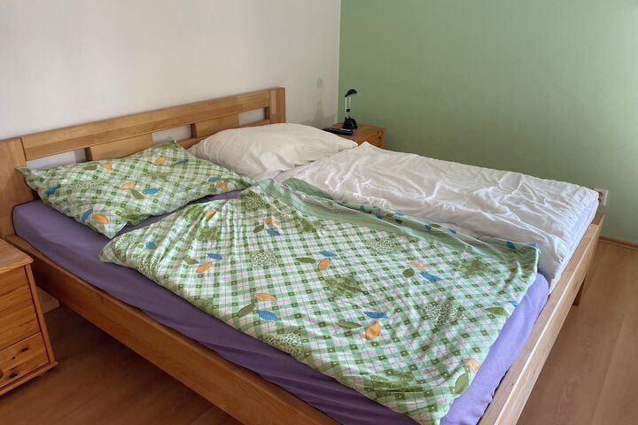 Room 6 of 36