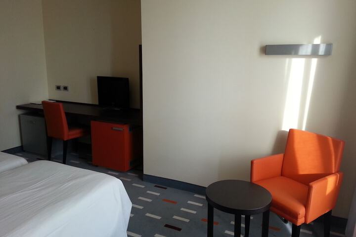 Room 18 of 47