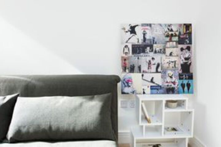 Room 12 of 25