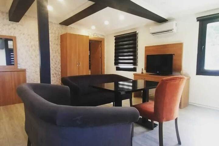 Room 15 of 38