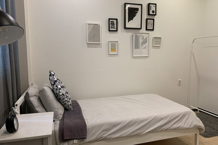 Room 28 of 52