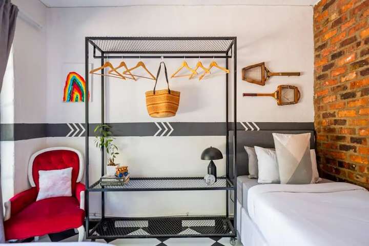 Room 4 of 23