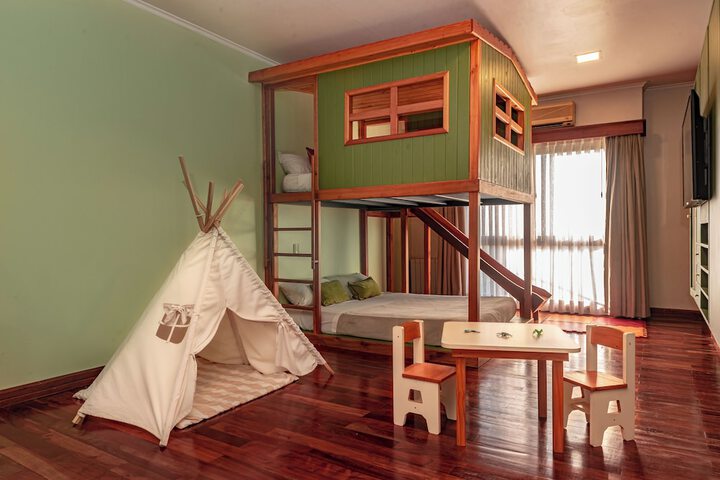 Room 14 of 105