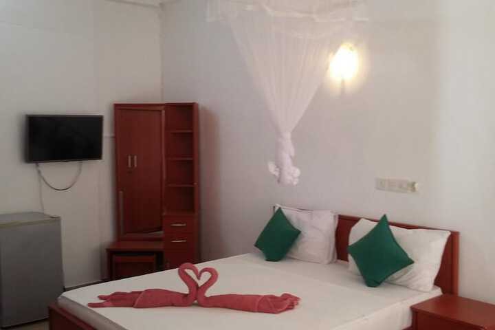 Room 11 of 44