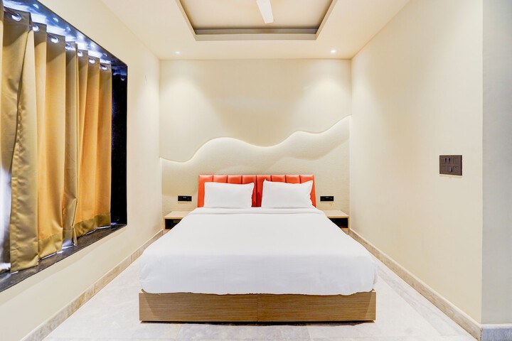 Room 17 of 31