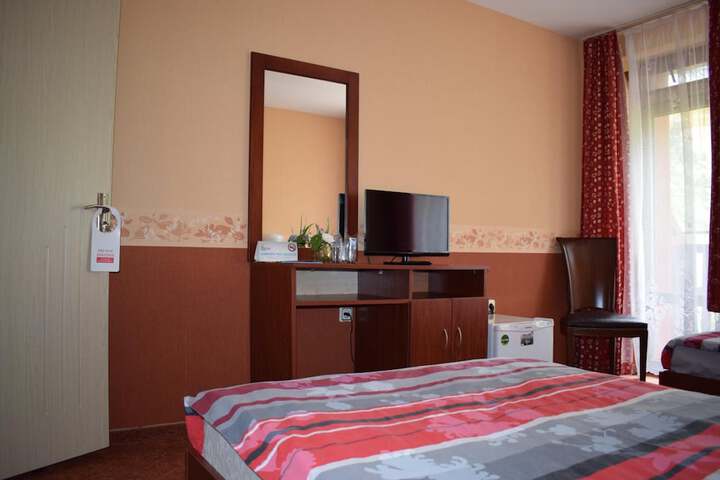 Room 10 of 47
