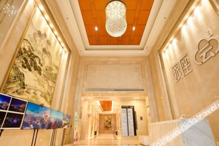 Hotel Interior 8 of 38