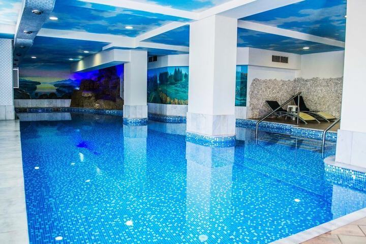 Pool 15 of 50