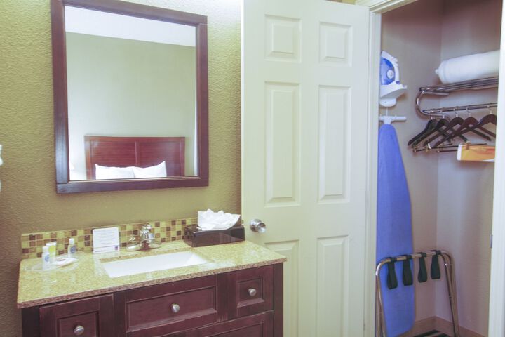 Bathroom sink