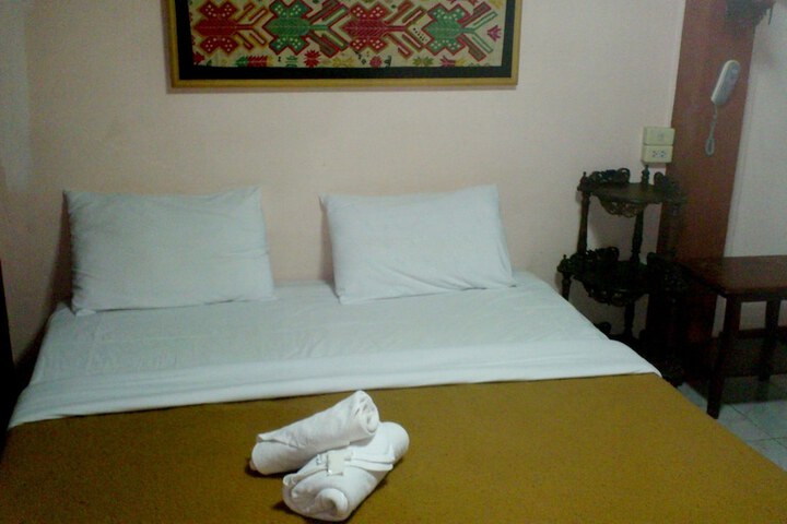 Room 4 of 19