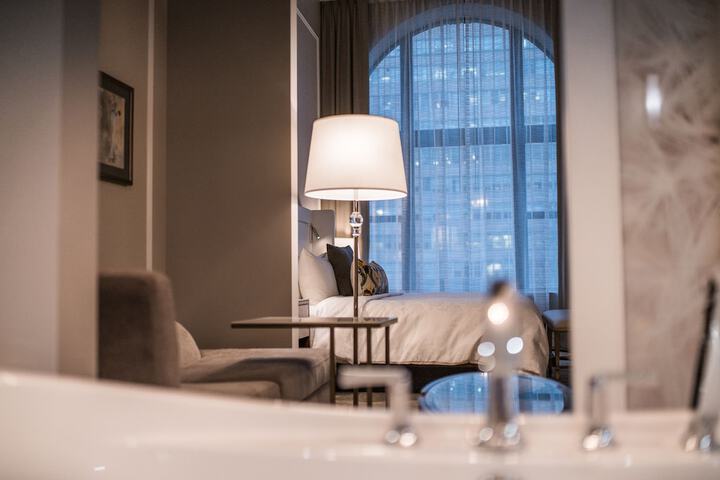 Room 42 of 169