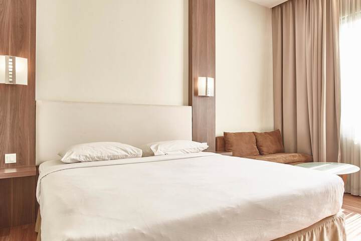 Room 12 of 38