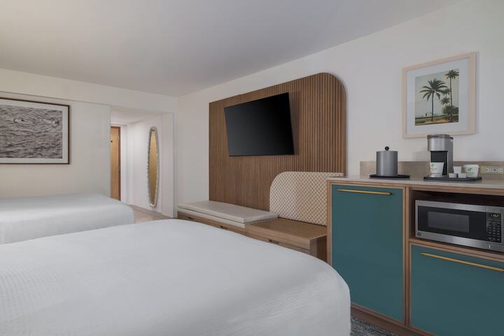 Room 40 of 121