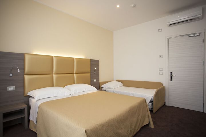 Room 2 of 56