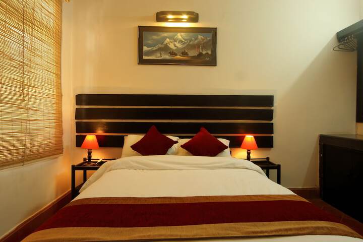 Room 10 of 43