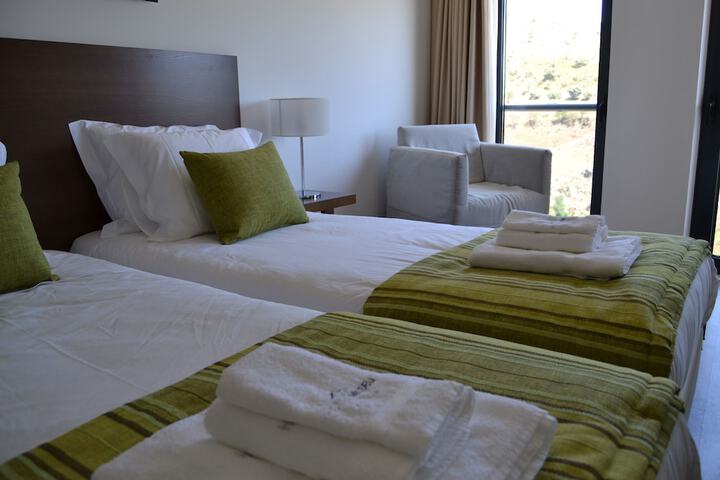 Room 4 of 72