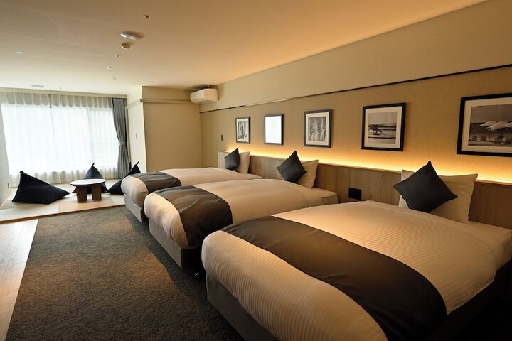 Room 18 of 99