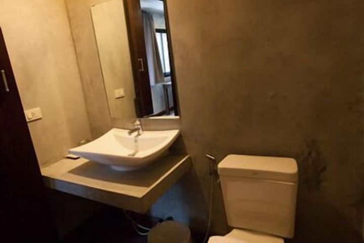 Room 9 of 45