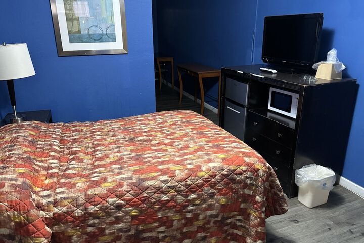 Room 8 of 31