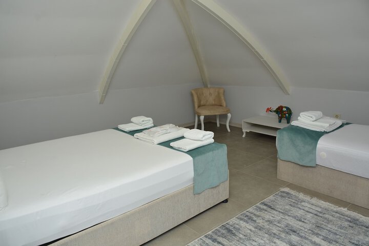 Room 55 of 115