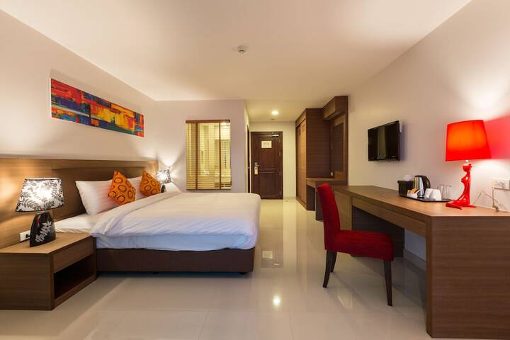 Room 34 of 103