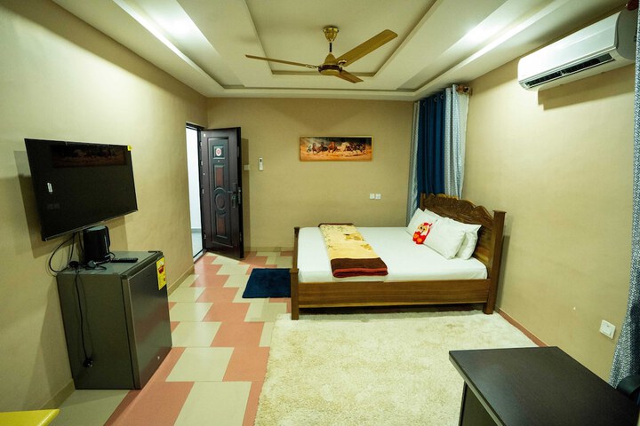Room 8 of 41
