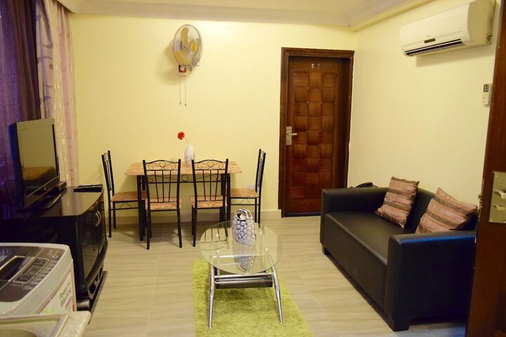 Room 17 of 27