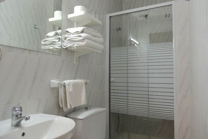 Room 42 of 56