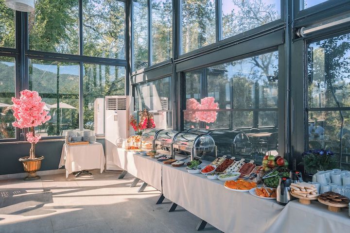 Breakfast/Coffee Service 50 of 75