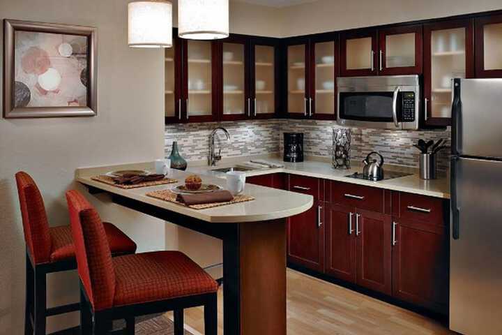 2 Bedroom Suite 1 King 2 Queen Accessible (5 of 22)
