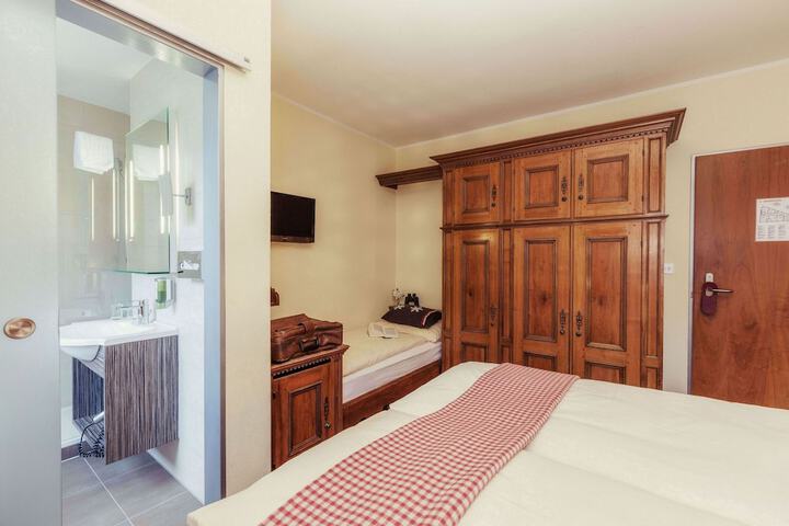 Room 14 of 47