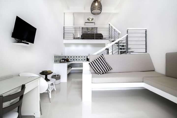 Room 4 of 46
