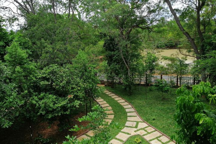 Property Grounds 25 of 42
