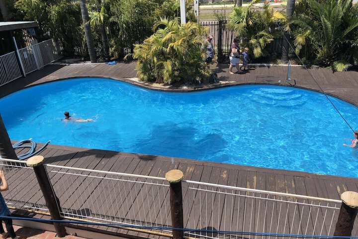Pool 32 of 35