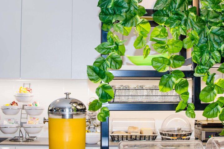 Breakfast area