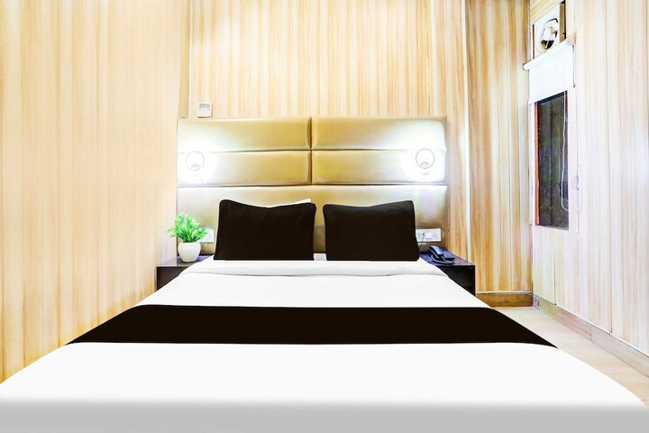 Room 16 of 22