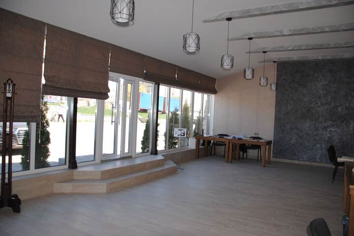 Business Center 98 of 111