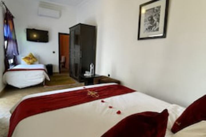 Room 43 of 435