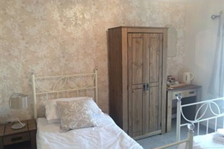 Room 3 of 12