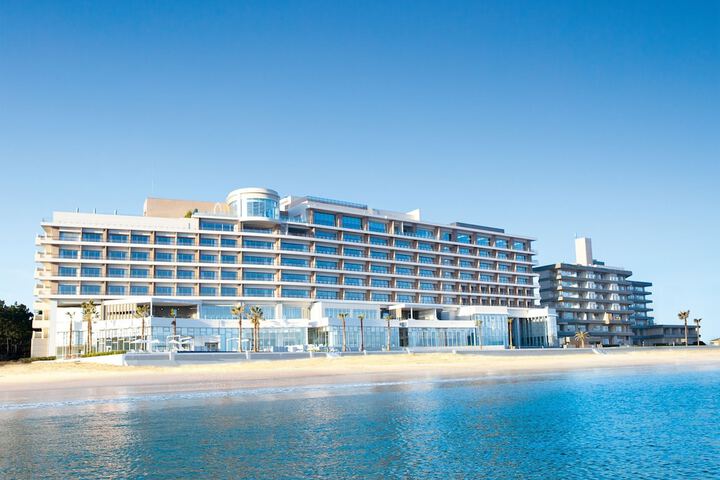 Exterior of Karatsu Seaside Hotel