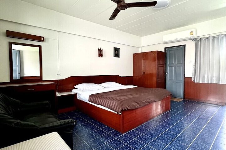 Room 7 of 54