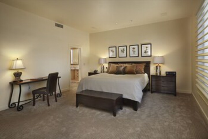 Room 76 of 82