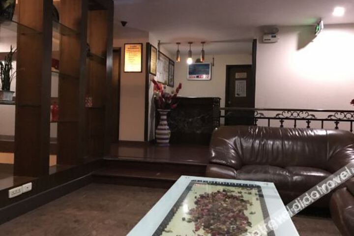Hotel Interior 20 of 32