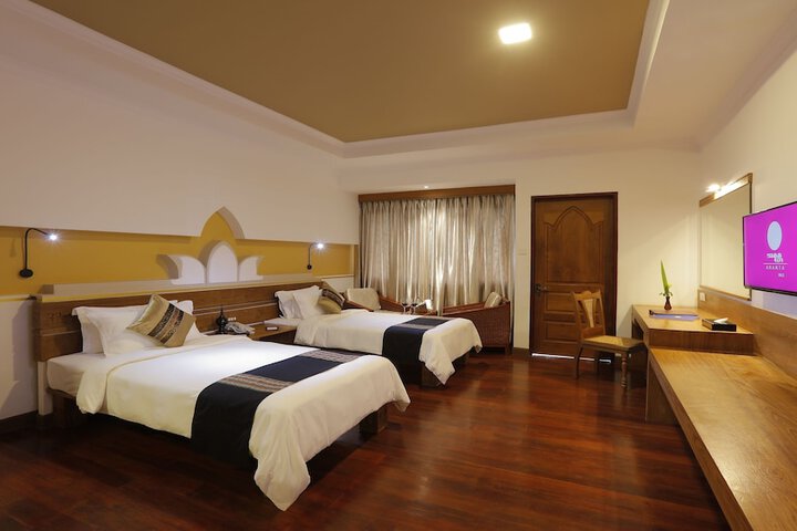 Room 16 of 34