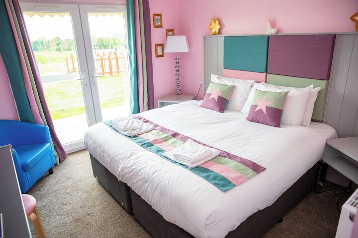 Room 14 of 60