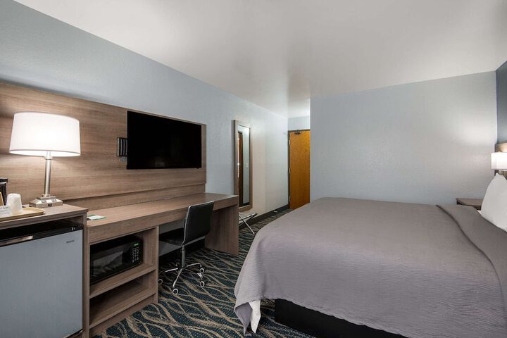 Room 28 of 50