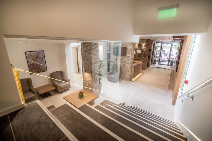 Guest Lobby