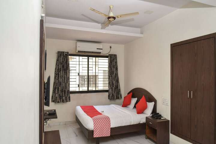 Room 8 of 24