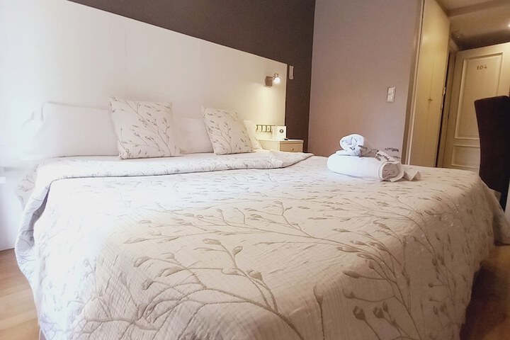 Room 11 of 101