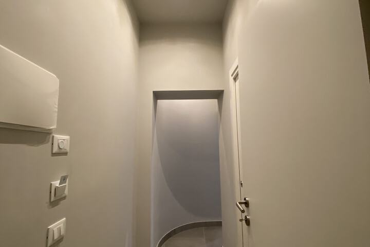Room 12 of 48